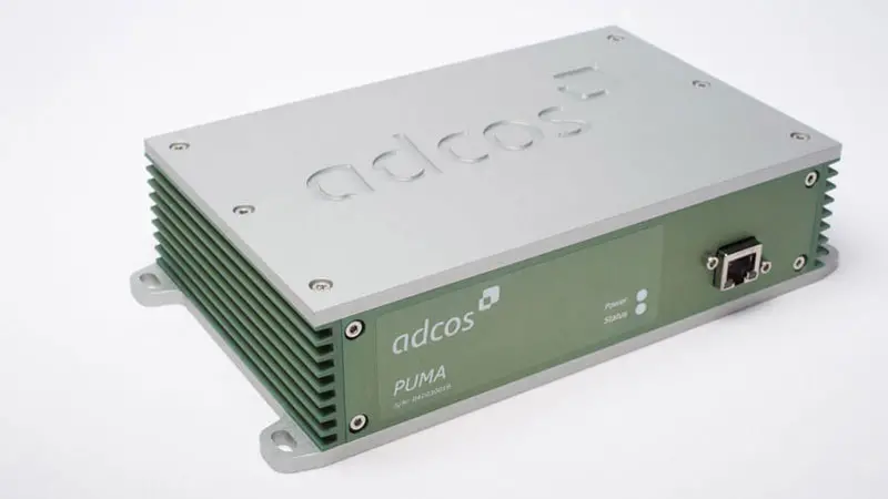 Amplificador made in alemania, un producto a la vista oblicua. La fotografía de productos siempre le gustaba mucho a Octavian Horn. Madrid como nueva base fue una buena decision.