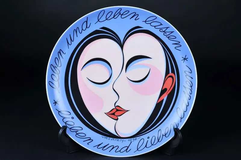 Vasarely-1936, arte en placa de Vaserely