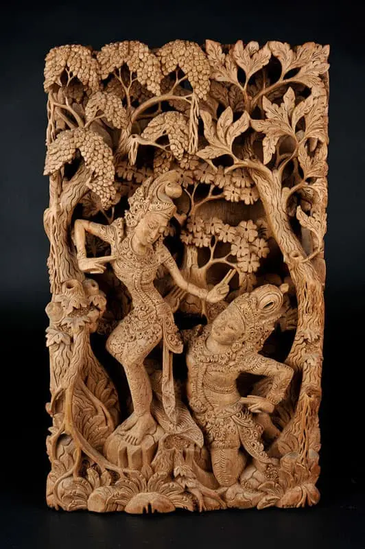 El arte hindú en madera