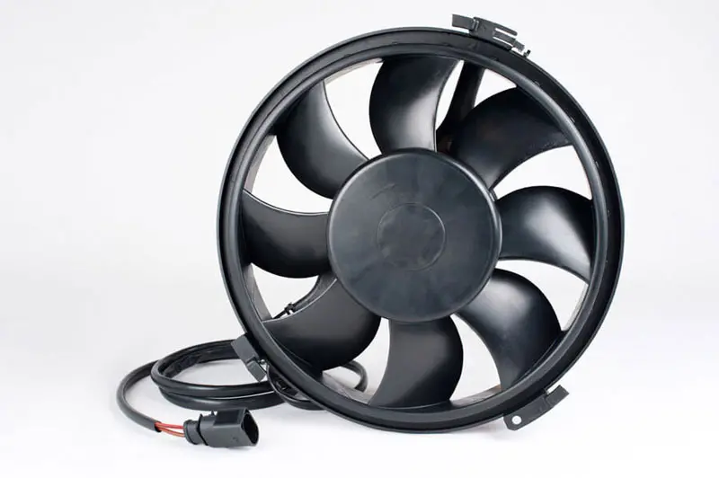 Foto de un tipico ventilador de coches y de otros tipos lo hace mejor fototavi